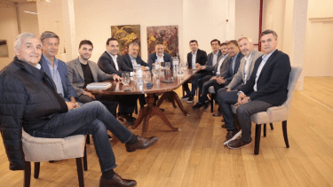 Gobernadores de JxC buscan tener una reunión con Milei, para garantizarle gobernabilidad. Foto La Nación.