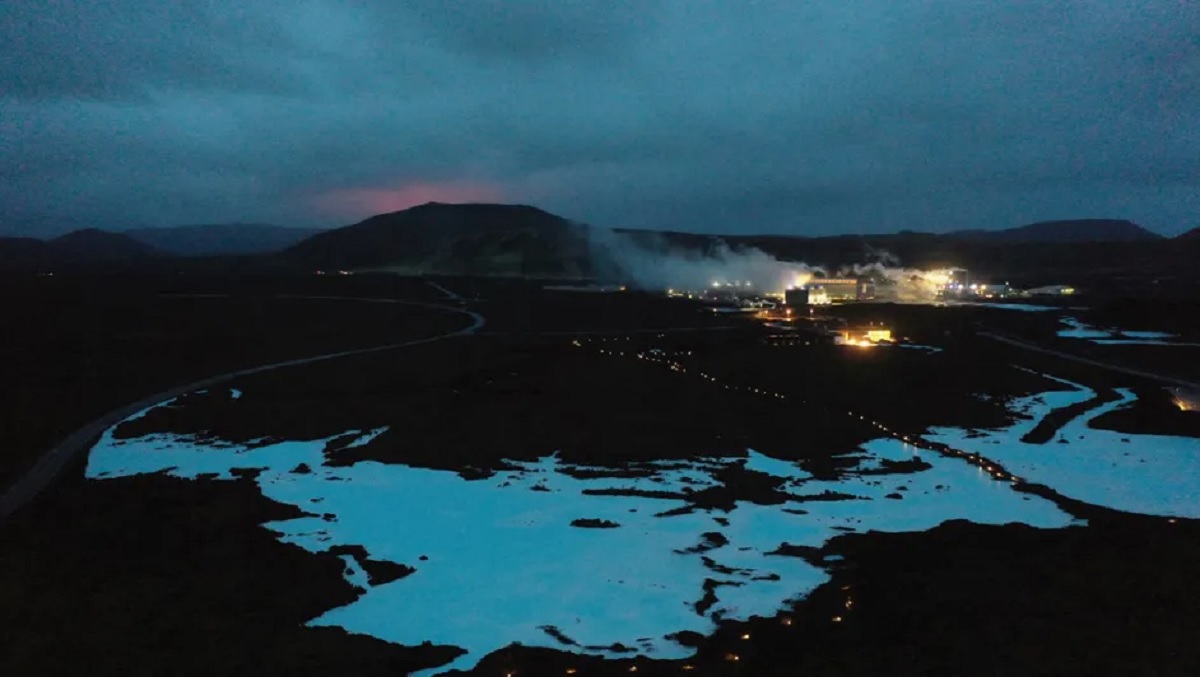 Blue Lagoon, una de las atracciones turísticas más populares de Islandia fue cerrada.