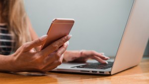 Cinco claves para evitar los estereotipos de género en internet