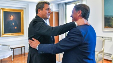 Sergio Massa con el actual gobernador de Mendoza, Rodolfo Suárez. 