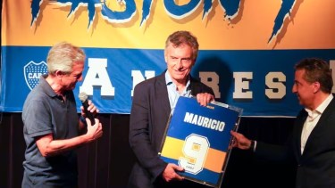 Macri será candidato en Boca: irá en la lista opositora a Riquelme