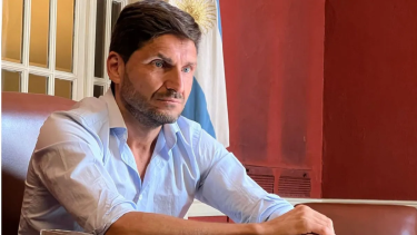 Maximiliano Pullaro, gobernador electo de Santa Fe, dijo que hará un "esfuerzo" para asegurar el pago de aguinaldos y salarios en la provincia.