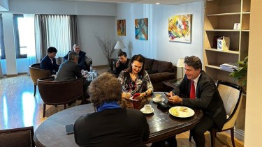 Primera reunión de Milei y parte de su equipo. (Twitter de Diana Mondino)