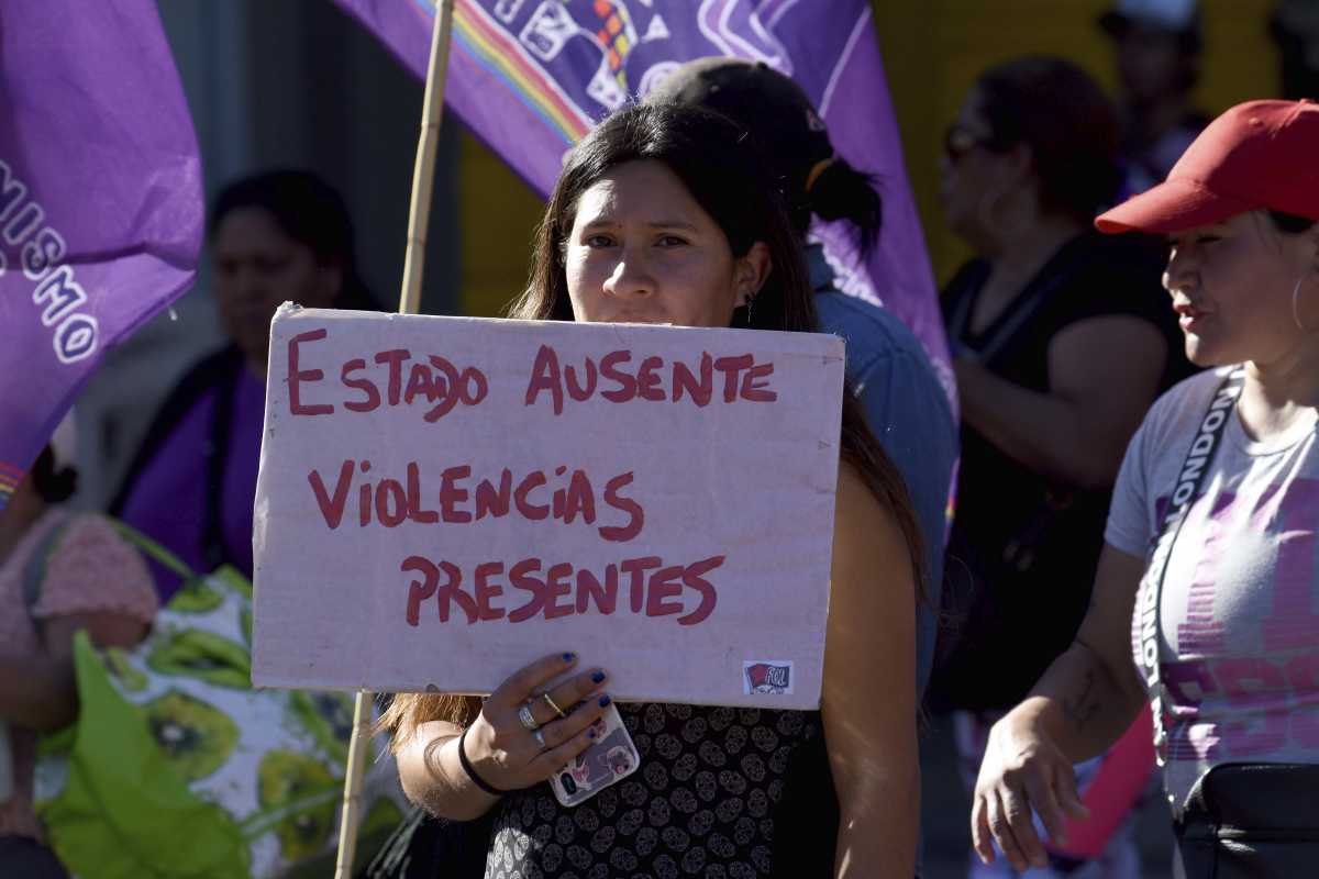 Organizaciones feministas convocan a marchar contra el DNU y el proyecto de ley Ómnibus. Foto: Matias Subat