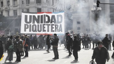 Organizaciones sociales fijaron un «plan de lucha» para cuando asuma Milei: «Será antipiquetero»