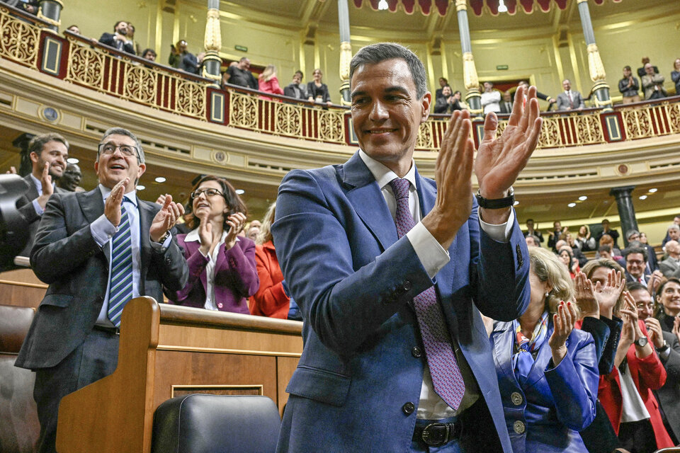 Pedro Sánchez, fue reelecto como presidente de España. Foto archivo. 