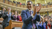 Imagen de Pedro Sánchez fue reelecto como presidente de España al frente de una coalición de varios partidos