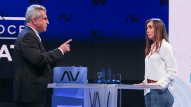 Debate: Agustín Rossi y Victoria Villarruel, en el bloque de preguntas.  Foto: gentileza Noticias Argentinas.