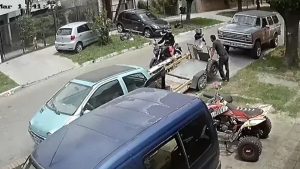 Video | Temperley: sicarios le pegaron un tiro en la cabeza a un mecánico y ahora lucha por sobrevivir
