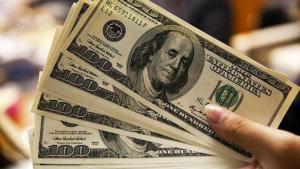 El dólar blue cerró este viernes en baja en la primera semana de Gobierno de Milei