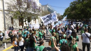 Estatales de Río Negro contra el ajuste en la Nación y la Provincia