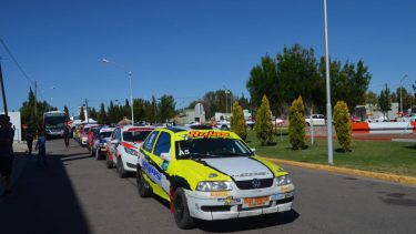 Los pilotos pasaron este jueves por las verificaciones, a la noche tienen la largada simbólica y el viernes arranca la acción.