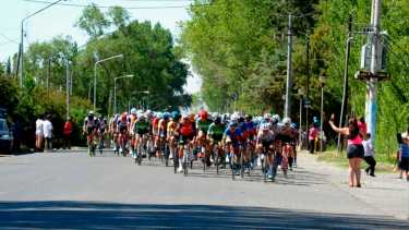 La Vuelta al Valle 2024 abarcará desde Cipolletti a Chichinales, en 6 etapas. (Foto: Mario Villasuso)