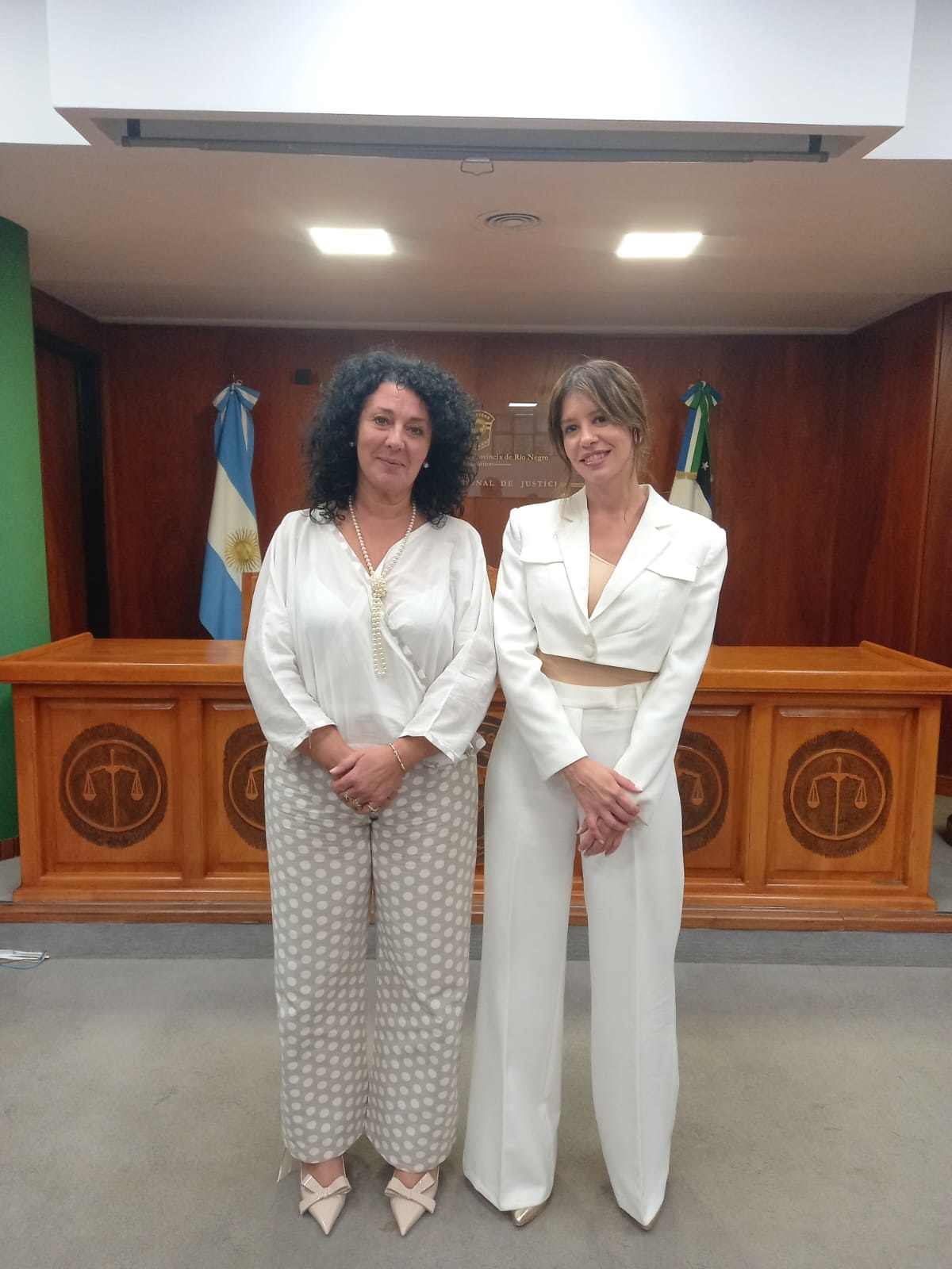 La vocal del STJ Cecilia Criado y la designada Jueza de Garantías, Georgina Amaro Piccinini. foto: gentileza Poder Judicial.