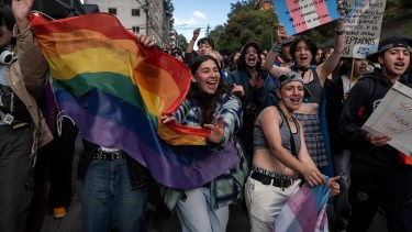 La edición XI de la  marcha del Orgullo en Bariloche tuvo una numerosa participación. (Foto: Marcelo Martinez / Patagonia)