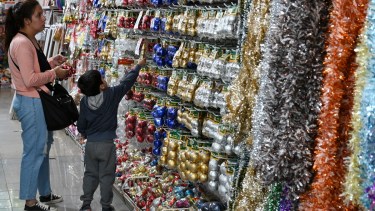 Armar el arbolito, todo un presupuesto. Foto: archivo