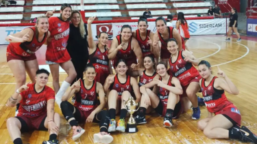 Las Rojas jugaron un torneo perfecto y se coronaron en su Caldera.