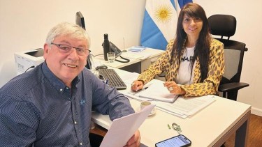 Walter Cortés se reunió con la diputada Lorena Villaverde en su despacho, en Buenos Aires. Gentileza