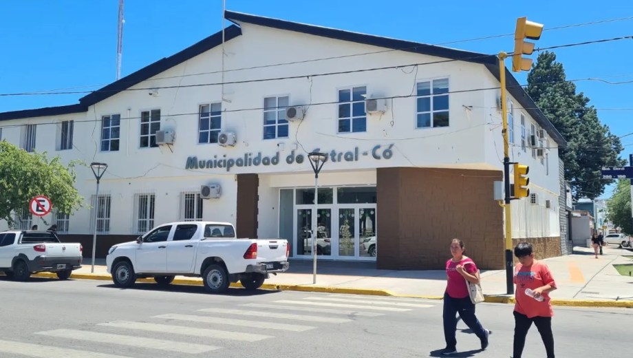 El Ejecutivo cutralquense confirmó un bono y el pago de aguinaldo (Foto: archivo)