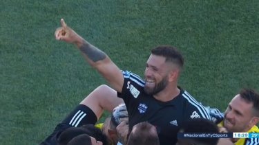 En un partido caliente, Riestra venció a Deportivo Maipú y ascendió a Primera División