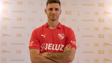 Spörle tiene 28 años y nació en Centenario. (Foto: @Independiente)