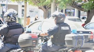 Atacaron a una pareja con una escopeta tumbera en Neuquén: una joven de 24 años resultó herida