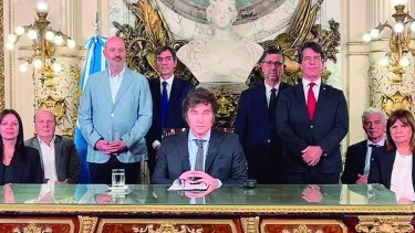 La insaciable y peligrosa necesidad de decretar