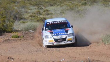 Mauro Rocca es el líder del Rally de Cutral Co luego de la primera etapa.