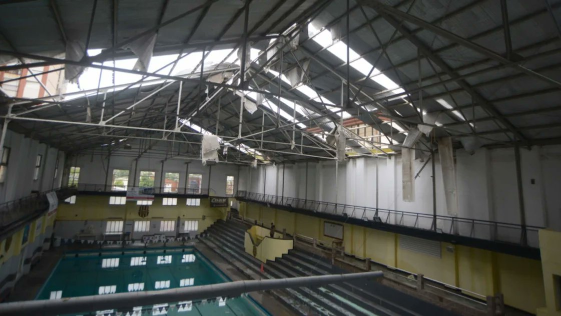 El natatorio fue uno de los sectores más afectados por el temporal en Bahía Blanca.