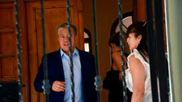 Figueroa ingresó a la Casa de Gobierno minutos antes de las 9 para su primera reunión de gabinete. Foto: Matías Subat.