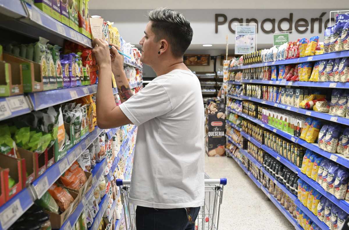 Las ventas en los supermercados no levantan. 