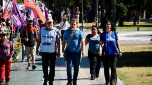 DNU de Milei: Los gremios estatales de Neuquén insistirán con el gobernador y los legisladores nacionales