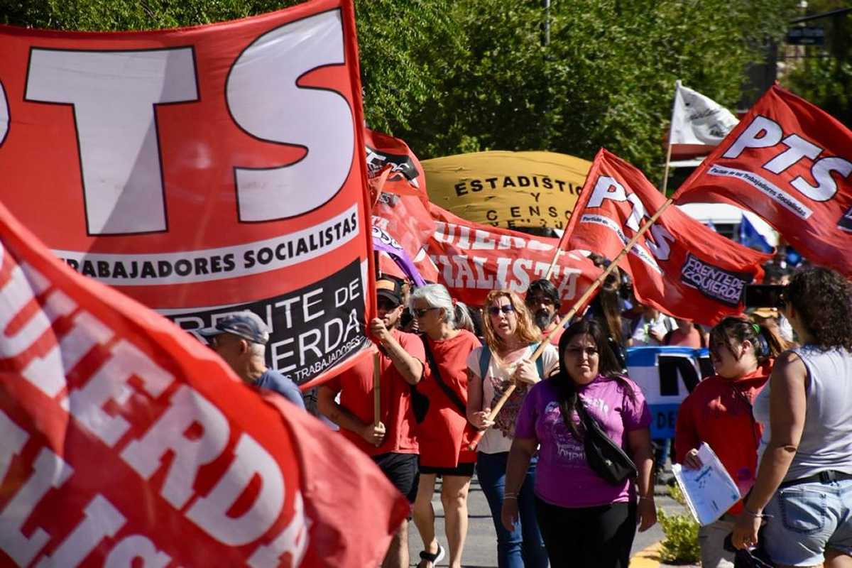 Marchas en Neuquén este martes: organizaciones sociales se suman a la movilización a nivel nacional. (Foto: archivo Matías subat)