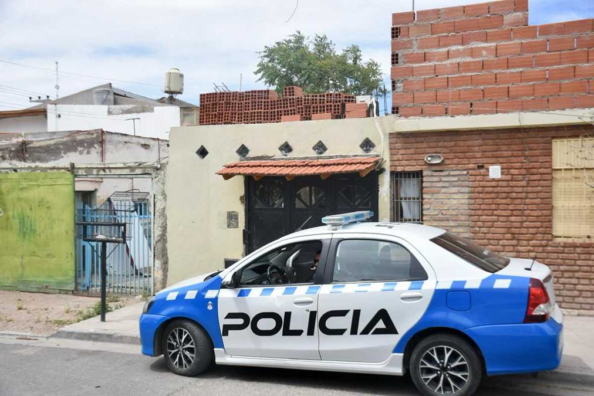 El intento de femicidio ocurrió en calle Cerro Bandera al 2200. Foto: Matías Subat. 