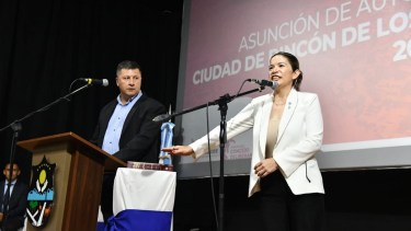 La intendenta de Rincón de los Sauces Norma Sepúlveda asume un nuevo período de gobierno.