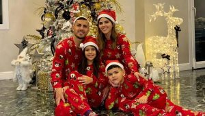 La tierna postal de Leandro Paredes junto a su familia: «Feliz navidad para todos»