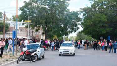 Otra amenaza de bomba paralizó la actividad en el Poder Judicial, en Roca