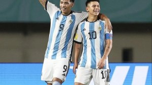 Echeverri y Ruberto, convocados por Demichelis para la semifinal ante Central