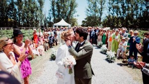 Nicole Neumann y Manu Urcera confirmaron su embarazo en plena boda: el emotivo momento