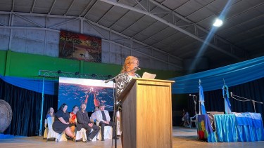 Daniela Salzotto en el discurso d asunción en Catriel (gentileza).