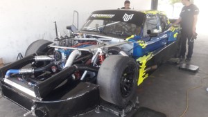 Turismo Carretera: Manu Urcera probó su nuevo auto en La Plata