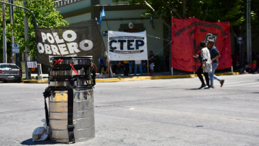 Las organizaciones buscarán un primer acercamiento con el gobernador de Neuquén, Rolando Figueroa, en Casa de Gobierno. Foto: Archivo Matías Subat.
