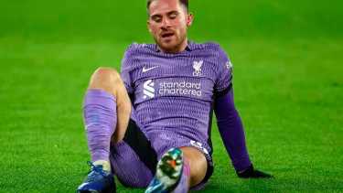 El técnico de Liverpool contó detalles de la lesión que padece Alexis Mac Allister. 