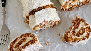 Roll carrot cake con glaseado de queso crema ¿sabés hacerlo?