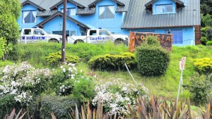 Bariloche: encapuchados irrumpieron en una casa a robar y lesionaron con un hacha al propietario