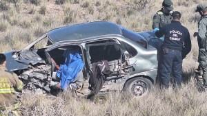 Un muerto tras choque frontal en Madryn, un camión que viajaba a Neuquén involucrado