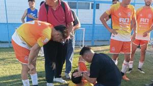 Video: violenta pelea entre jugadores de La Amistad y Deportivo Roca en el Regional Amateur