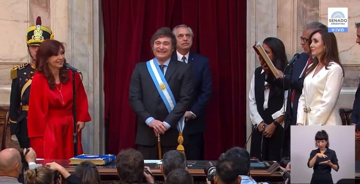 Cristina Kirchner y Javier Milei se mostraron distendidos durante la asunción.-