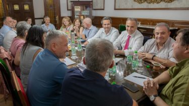 Reunión del gobernador Alberto Weretilneck con su gabinete. Foto archivo. 