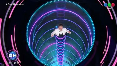 Gran Hermano volvió a la televisión, con la conducción de Santiago del Moro. 